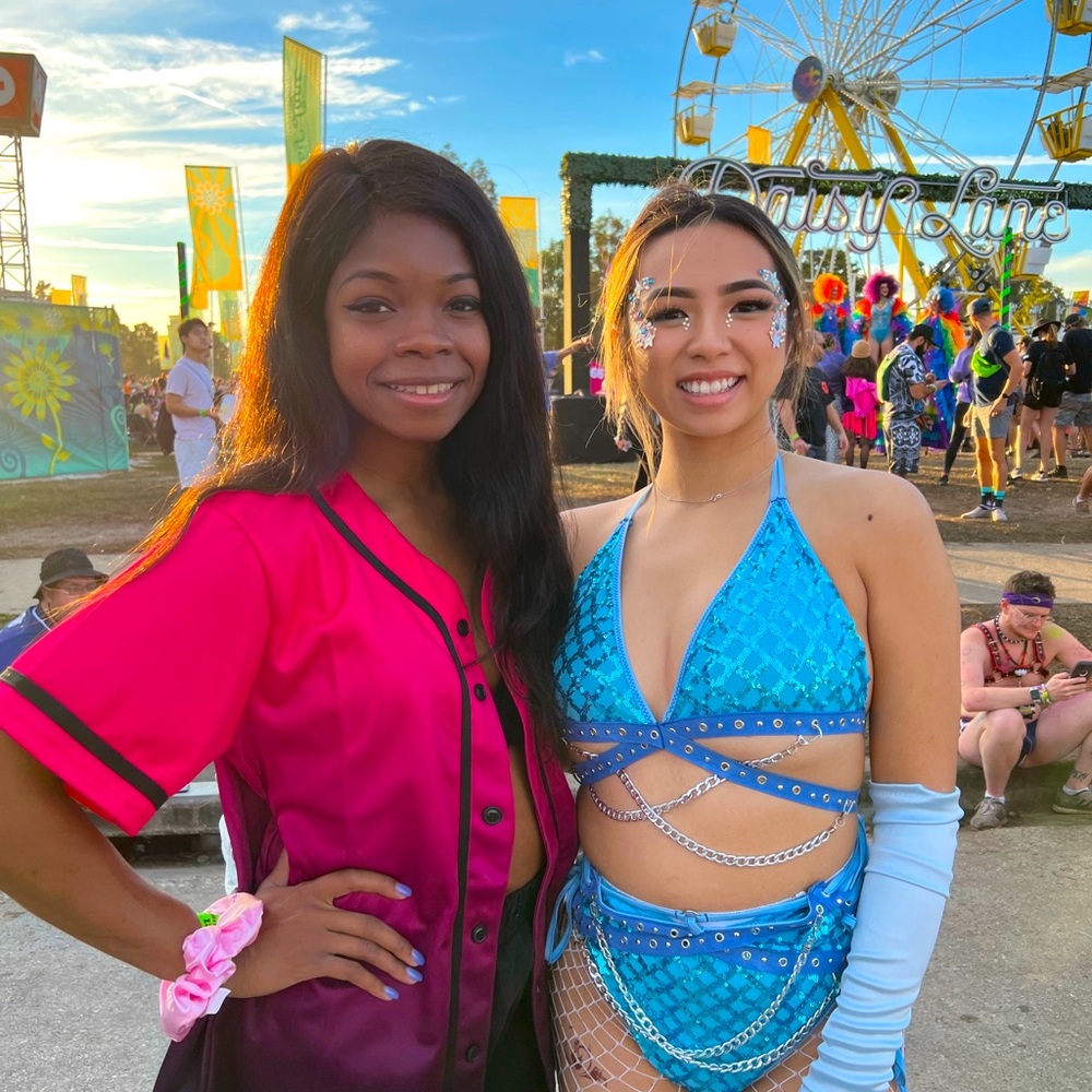 Rave set with gloves